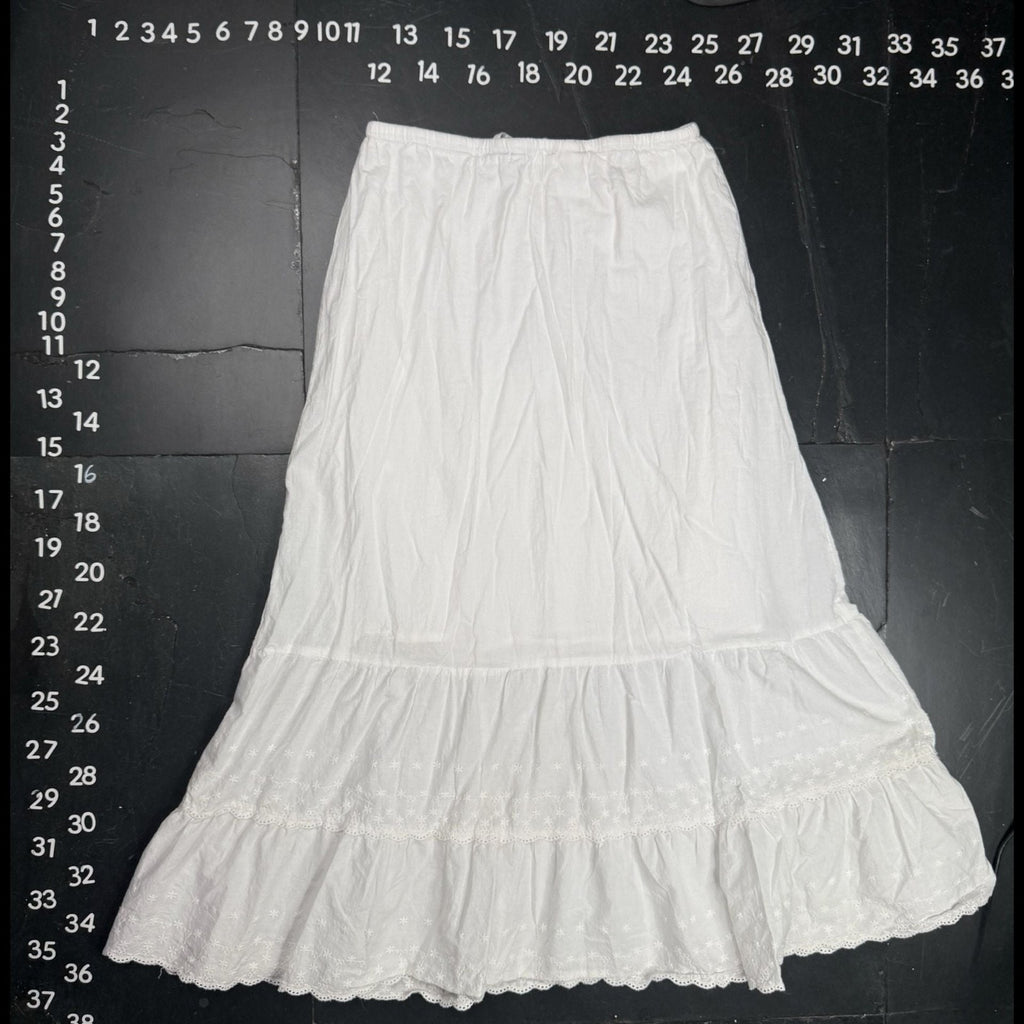 Brandy Melville White Izzy Tiered Eyelet Maxi Skirt One Size