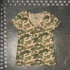 Universal Thread Women's Camo V-Neck T-Shirt Size L