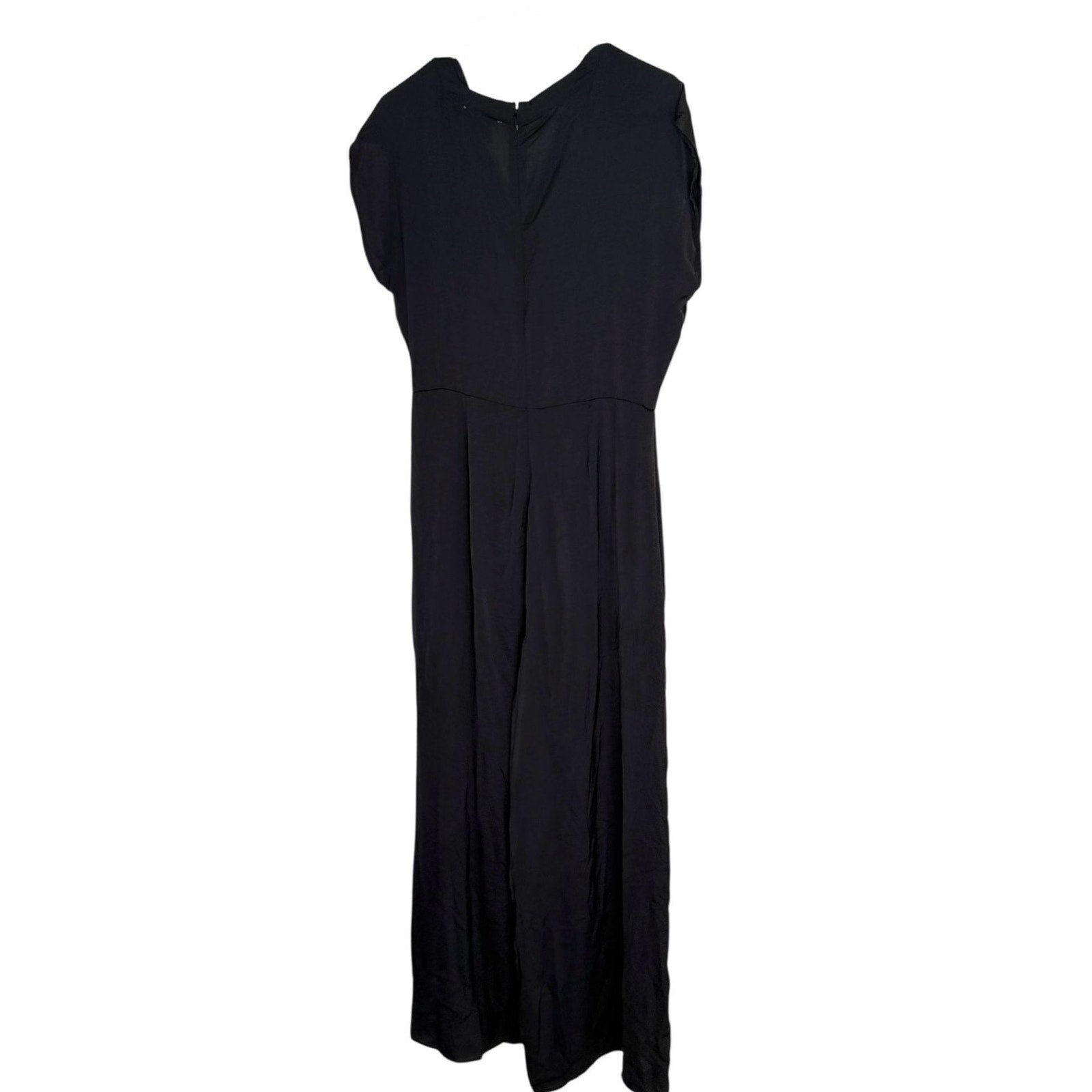 Gigi Parker Black Sleeveless Scoop Neck Midi Dress