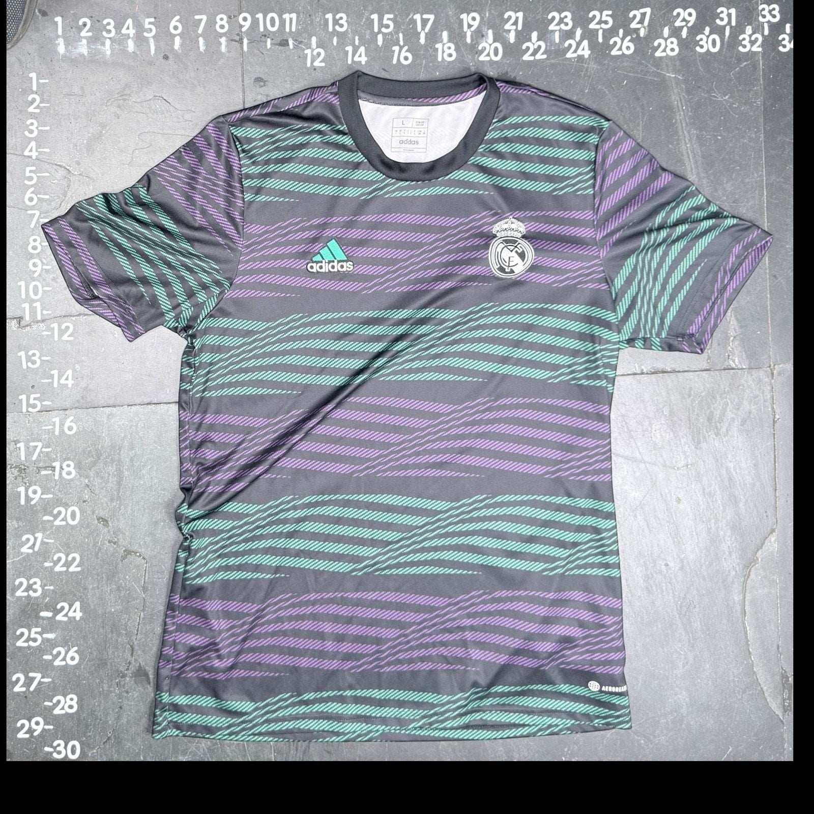 Real Madrid 2022-23 Pre-Match Soccer Jersey Black/Purple/Green Training Shirt Me