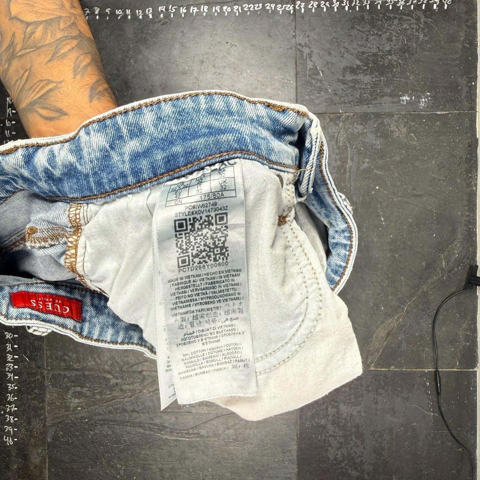 Guess slim tapered distressed jeans