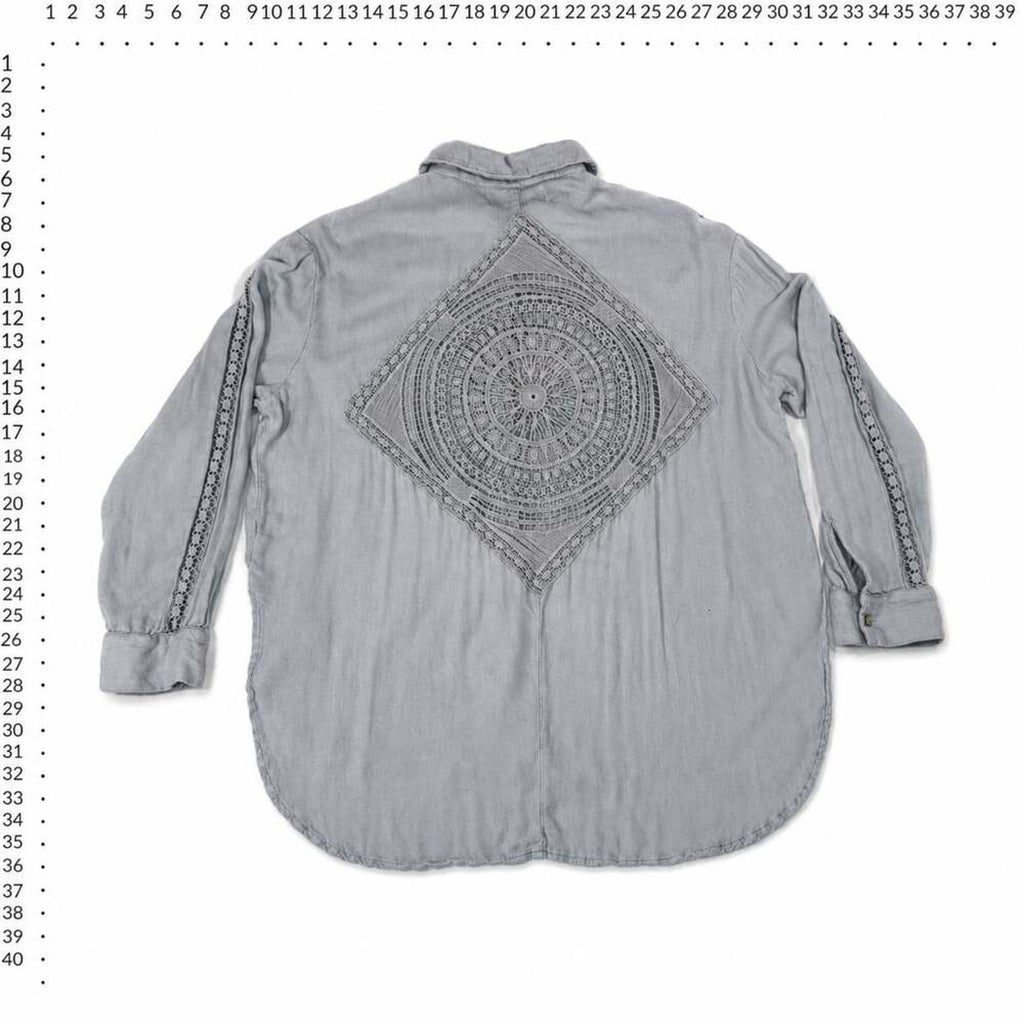 Vintage Havana Women's Gray Button Down Shirt Size M