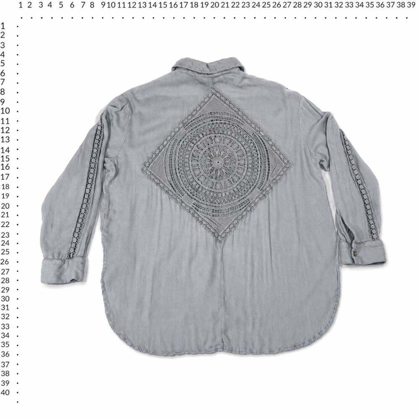 Vintage Havana Women's Gray Button Down Shirt Size M