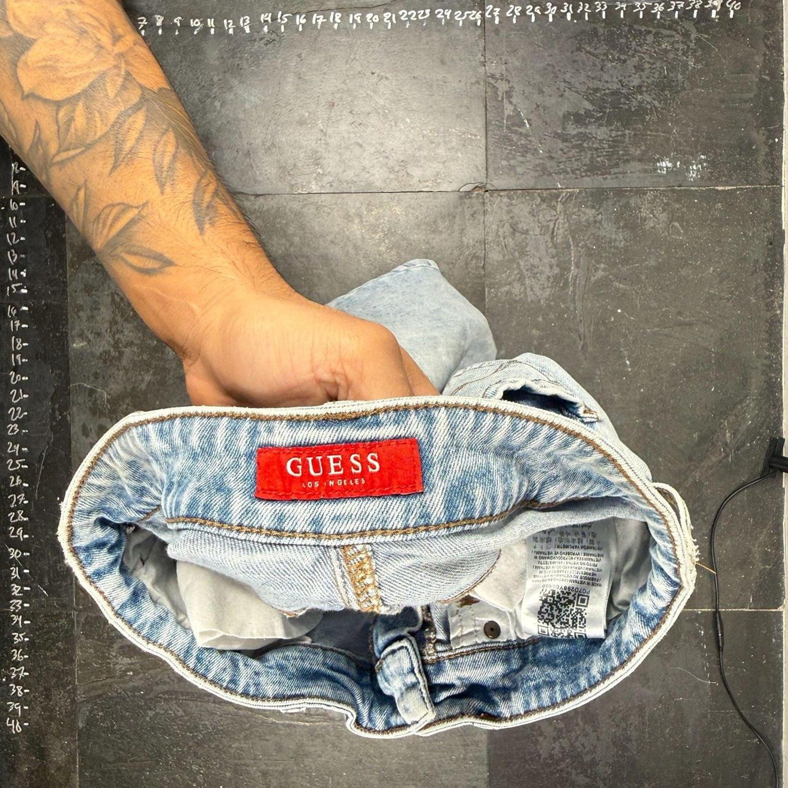 Guess slim tapered distressed jeans