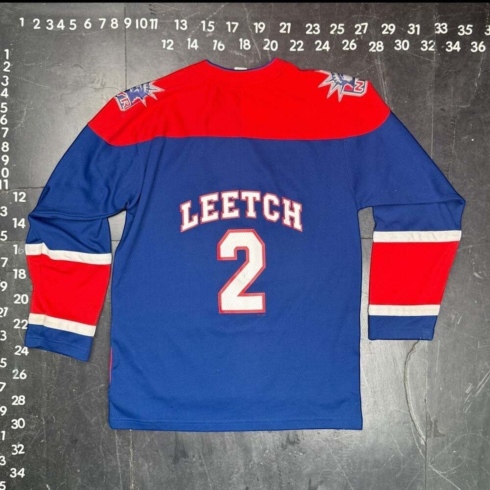 The Room Collective Vintage New York Rangers Brian Leetch #2 Hockey Jersey XL. Blue with red and white accents.